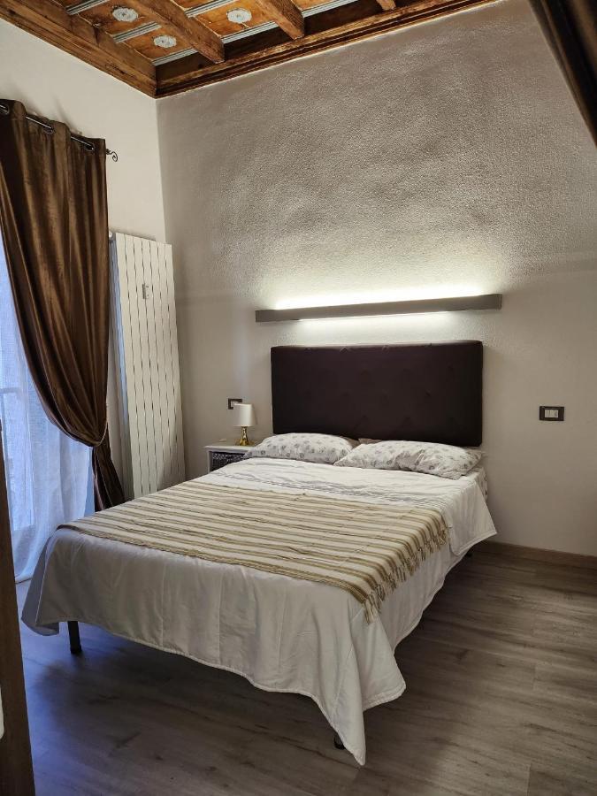 Mansarde & Suite Maison 1706 Lago Orta Borgomanero Zewnętrze zdjęcie