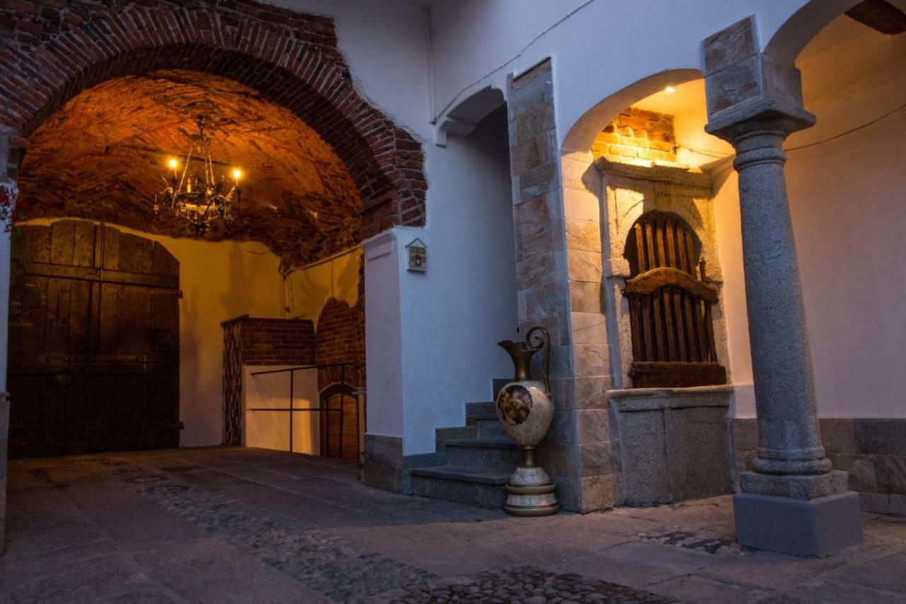 Mansarde & Suite Maison 1706 Lago Orta Borgomanero Zewnętrze zdjęcie