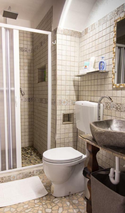 Mansarde & Suite Maison 1706 Lago Orta Borgomanero Zewnętrze zdjęcie
