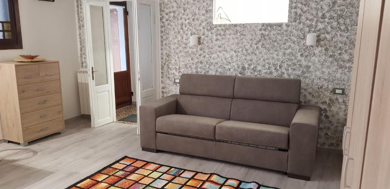Mansarde & Suite Maison 1706 Lago Orta Borgomanero Zewnętrze zdjęcie